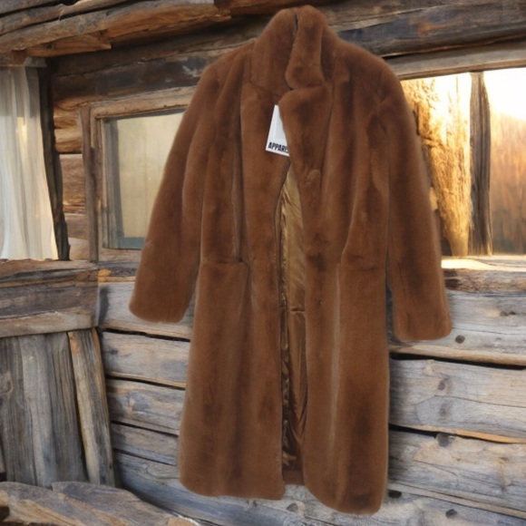 Apparis
Laures Faux-Fur Coat Size M - Picture 5 of 6